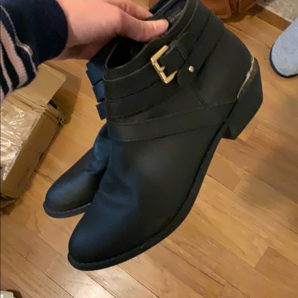 Ankle booties